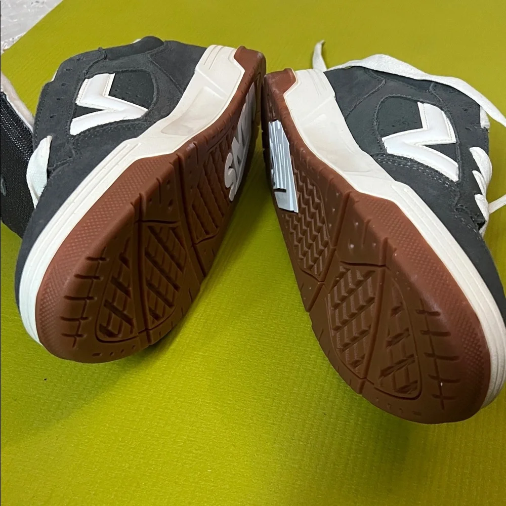 Vans Black and White Men's Sneakers - Picture 5 of 8